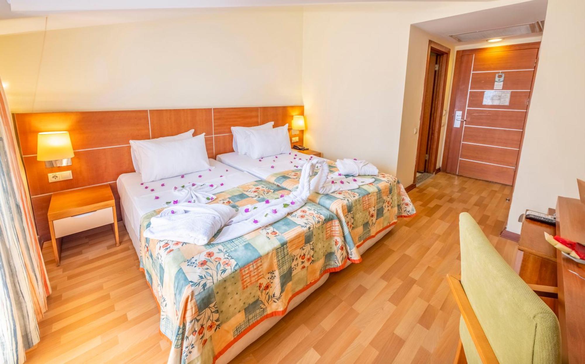 Viking Park Hotel Kemer Exterior photo