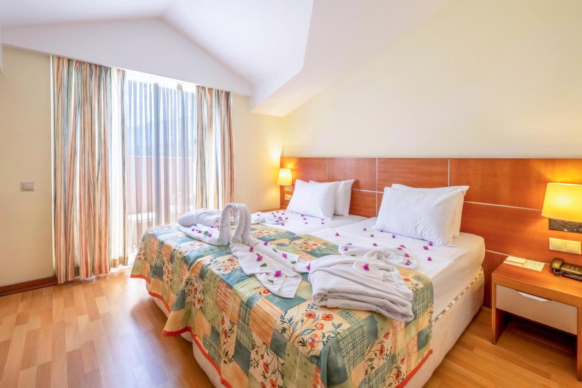 Viking Park Hotel Kemer Exterior photo